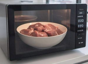 cooking raw meat in the microwave