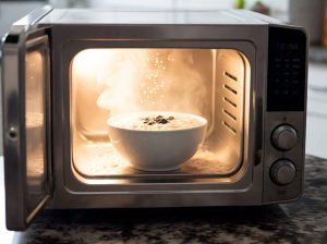 making oatmeal in the microwave